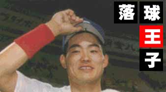 �������q